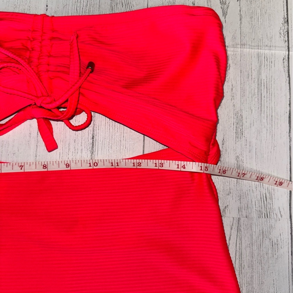 Time and Tru Hot Pink One-Piece Swimsuit with Cutout - Picture 4 of 7